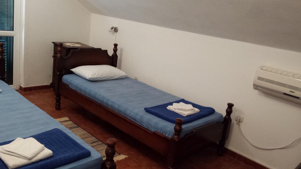 Apartmani Jasmina Котор Екстер'єр фото