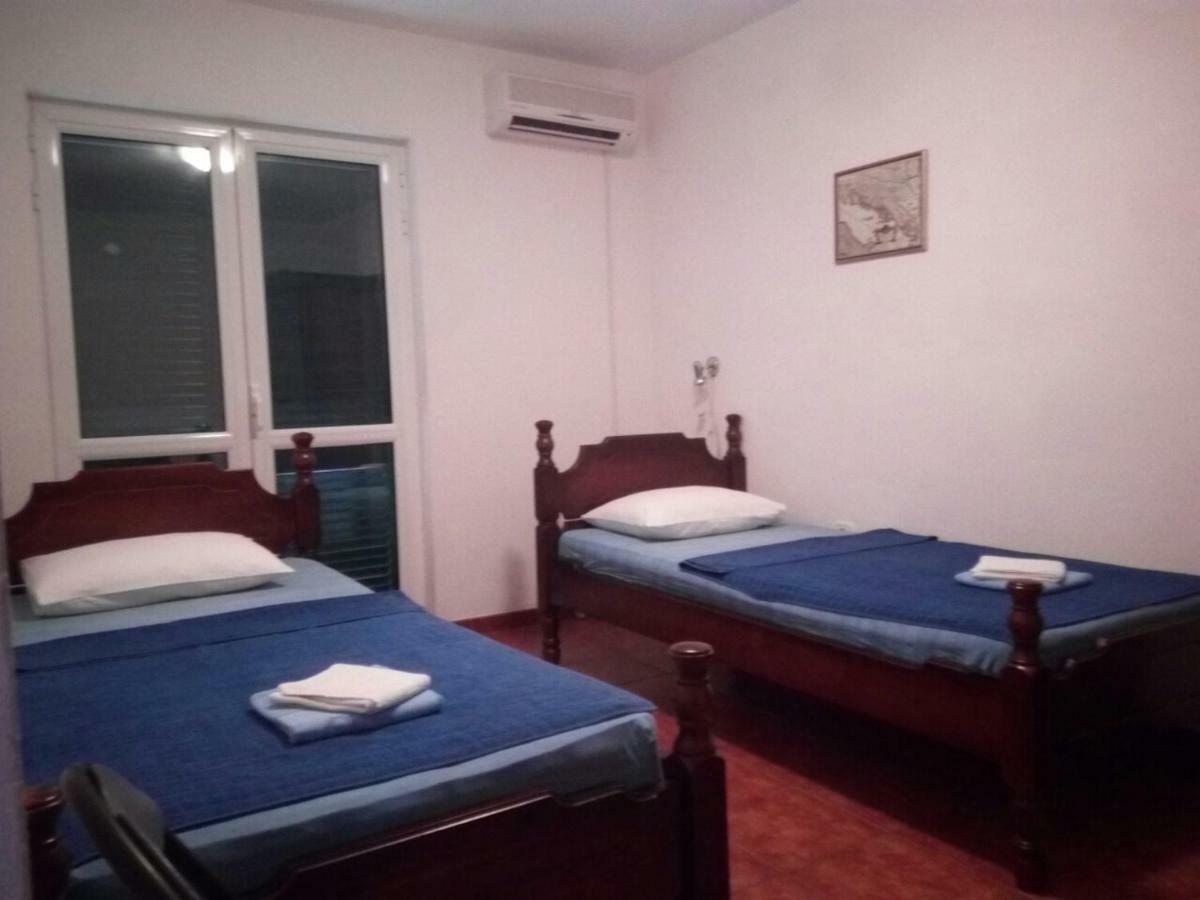 Apartmani Jasmina Котор Екстер'єр фото