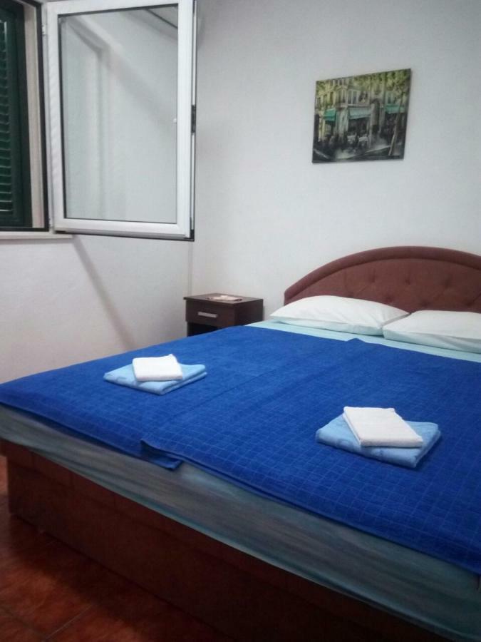 Apartmani Jasmina Котор Екстер'єр фото