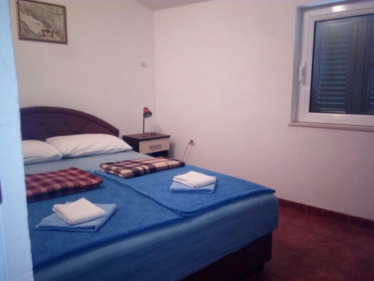 Apartmani Jasmina Котор Екстер'єр фото